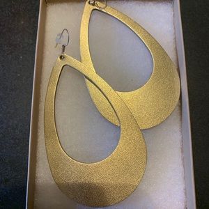 Nickel and Suede large gold satin cutouts